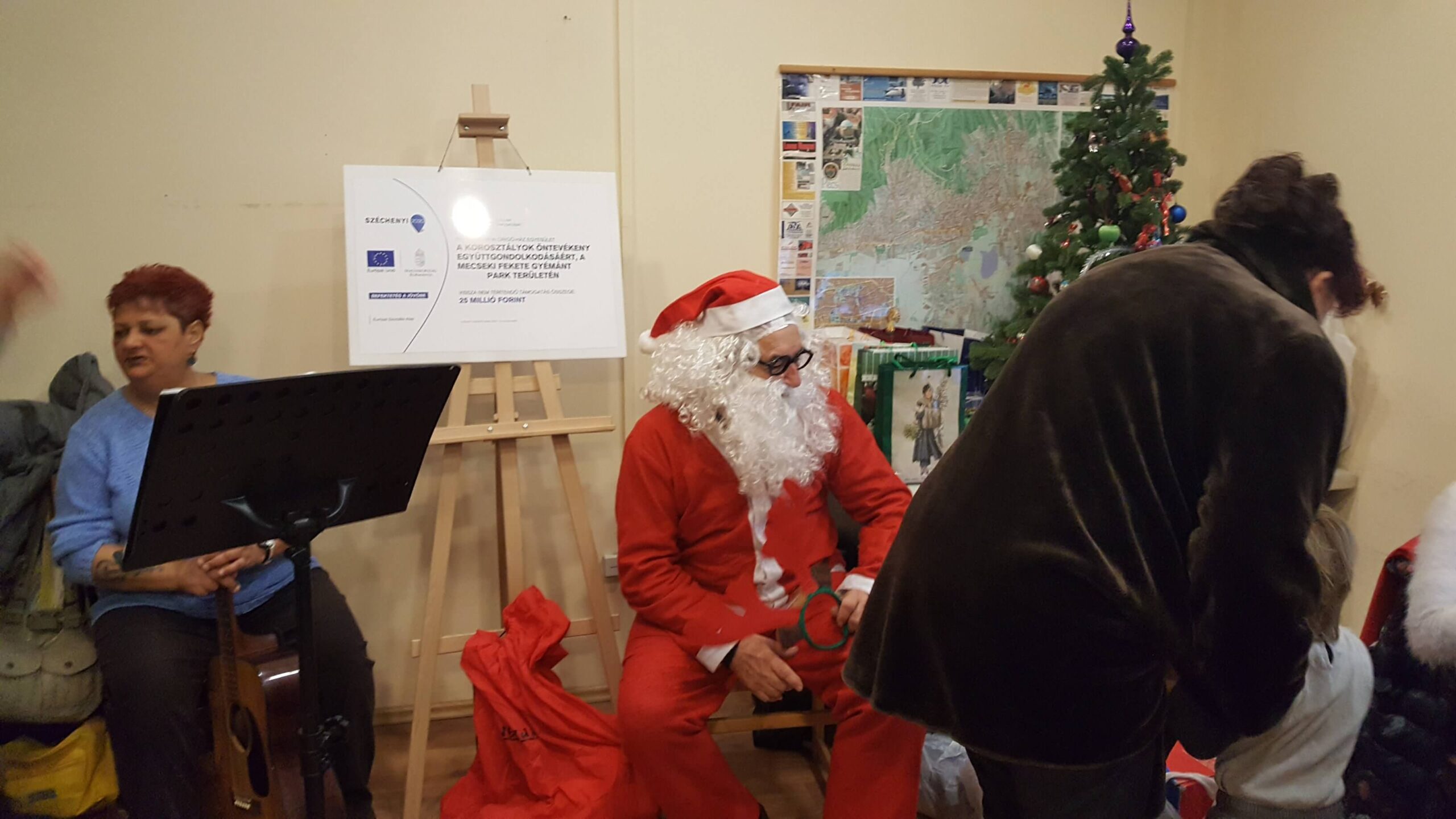 Családok segítése, megerősítése hagyományok oktatása  a Karácsony és az Advent jegyében